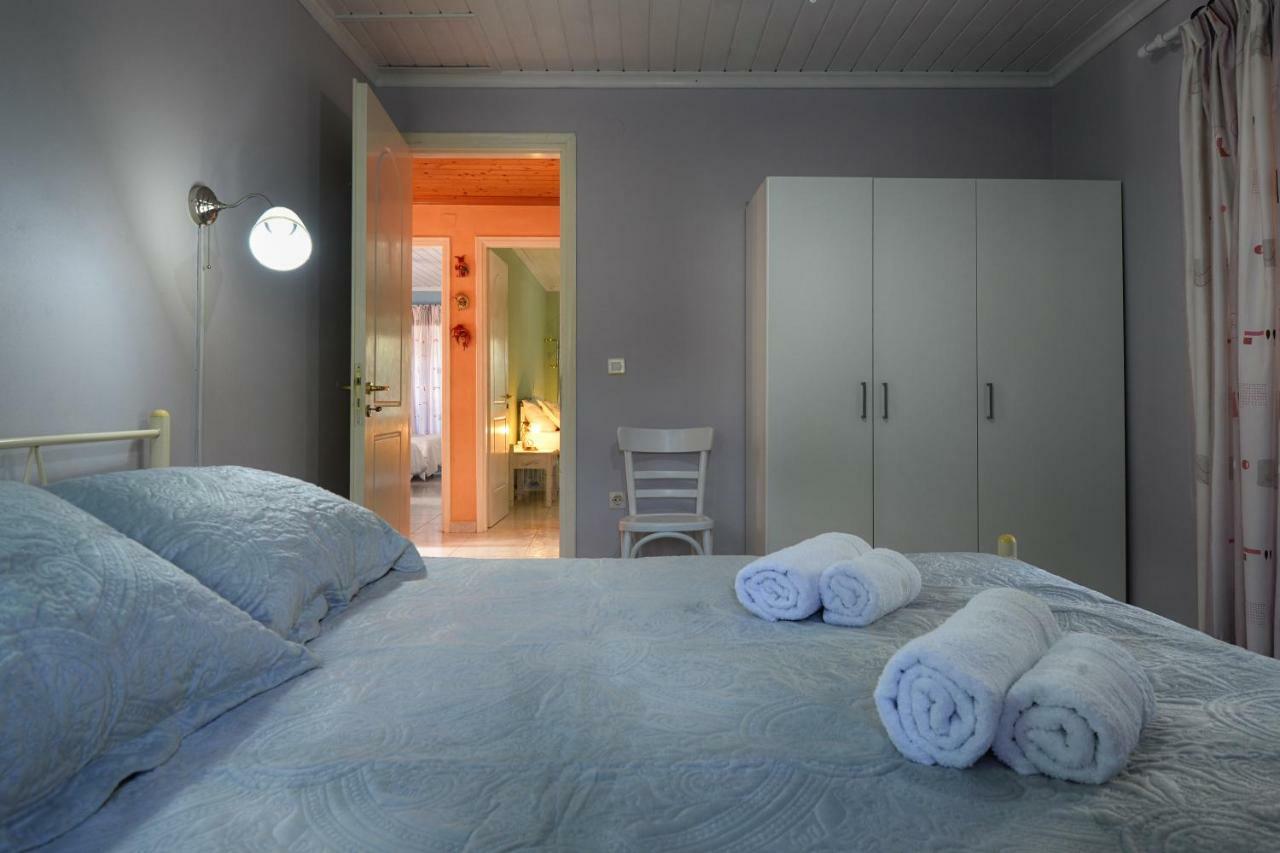 Mikroulis Residence Mastoratika ภายนอก รูปภาพ