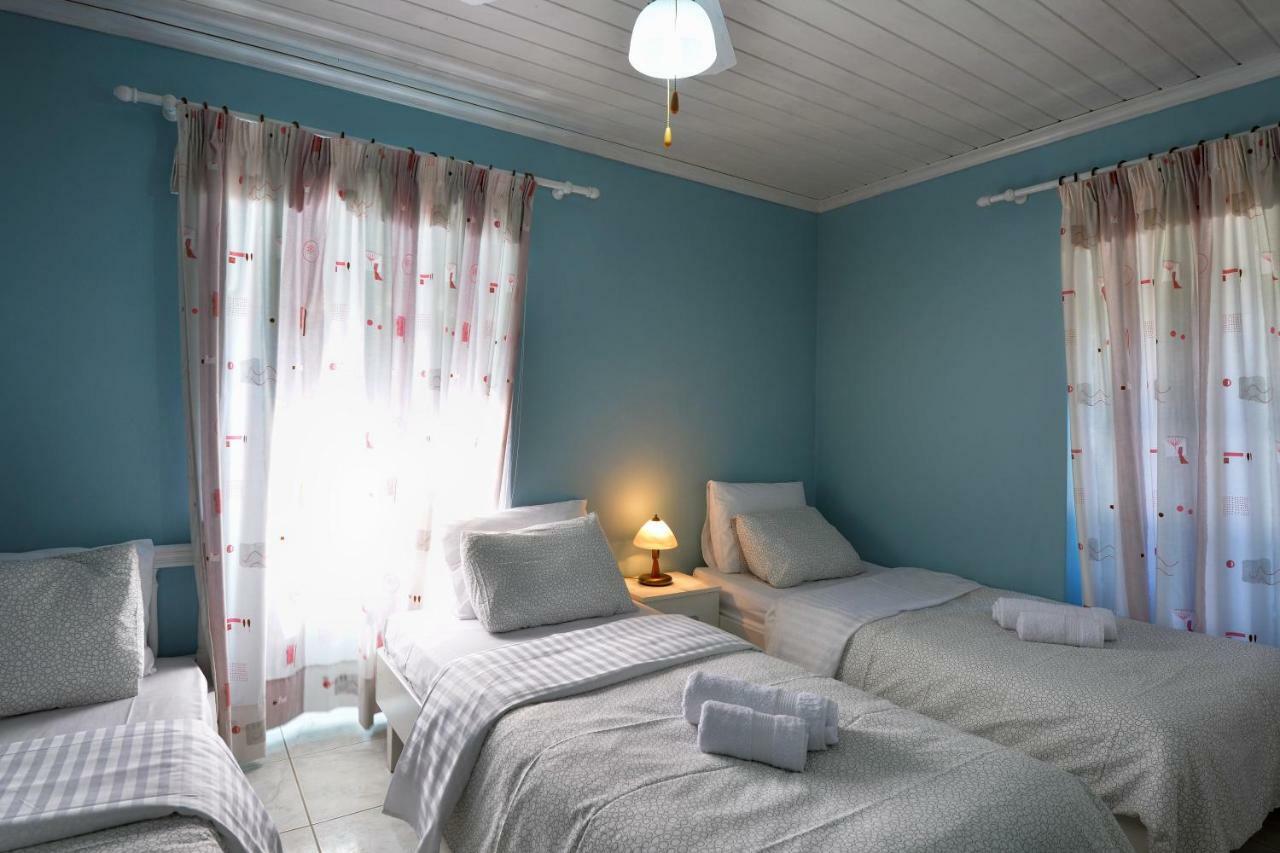 Mikroulis Residence Mastoratika ภายนอก รูปภาพ